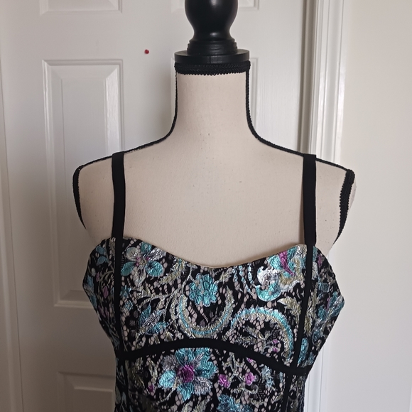 ELLIATT Cosmology Corset Sheath Dress - Picture 8 of 15